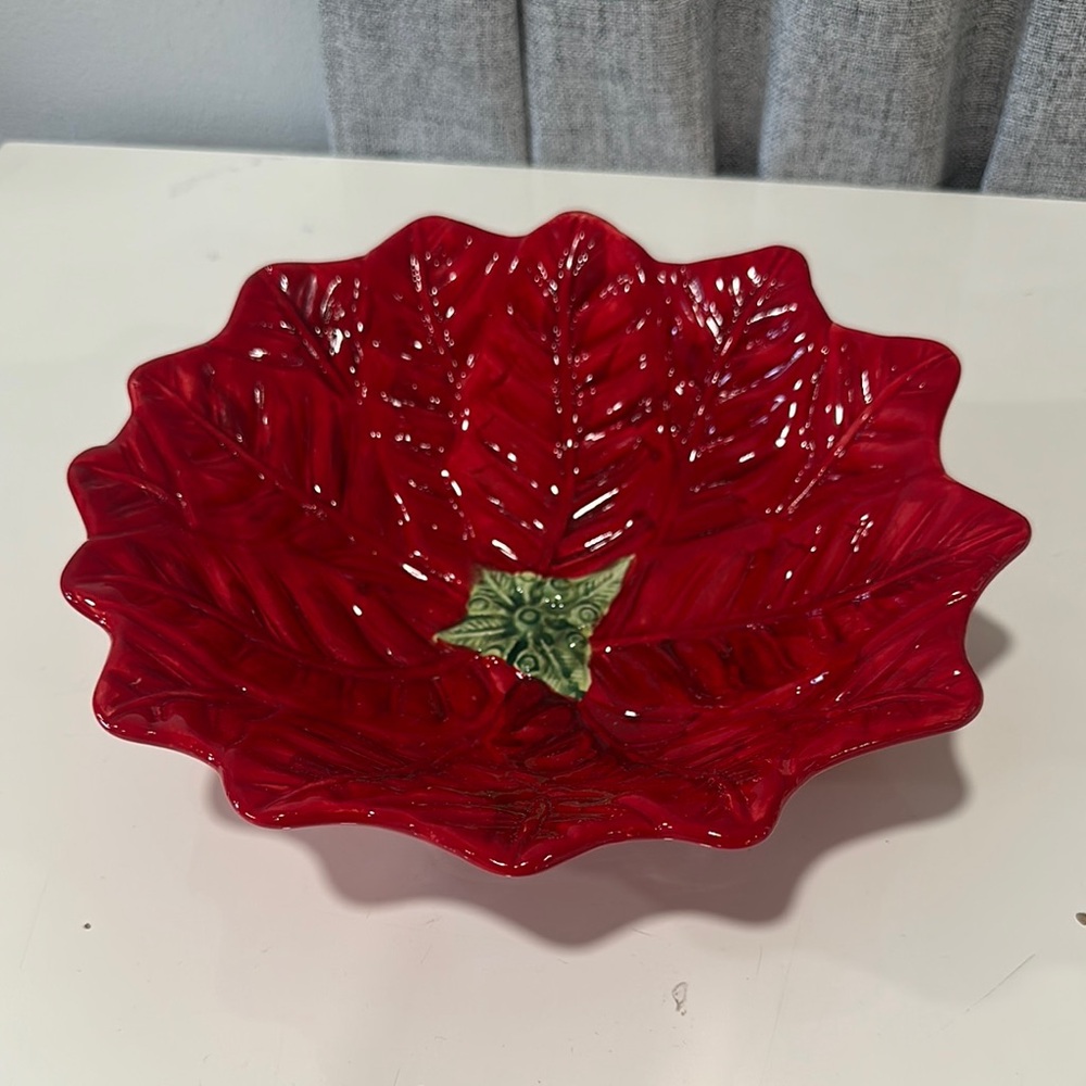Mexcera Red Leaf-Shaped Serveware Bowl